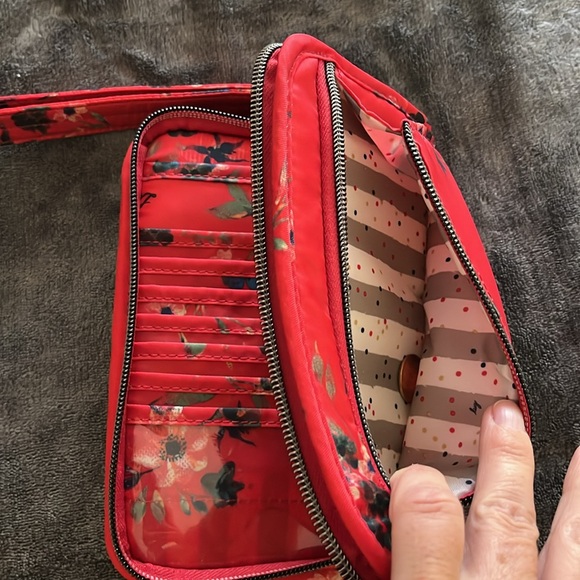 Lug Tandem Zip Wallet - Picture 5 of 6